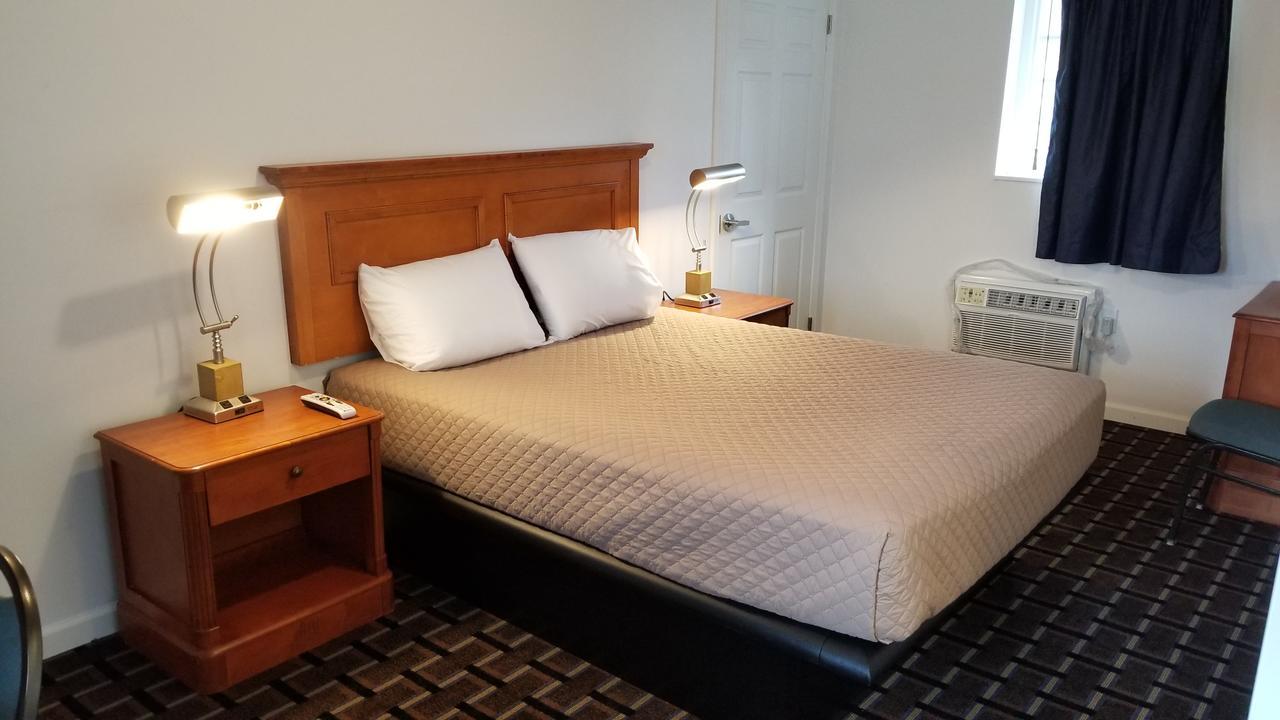 Budget Inn Breezewood Εξωτερικό φωτογραφία